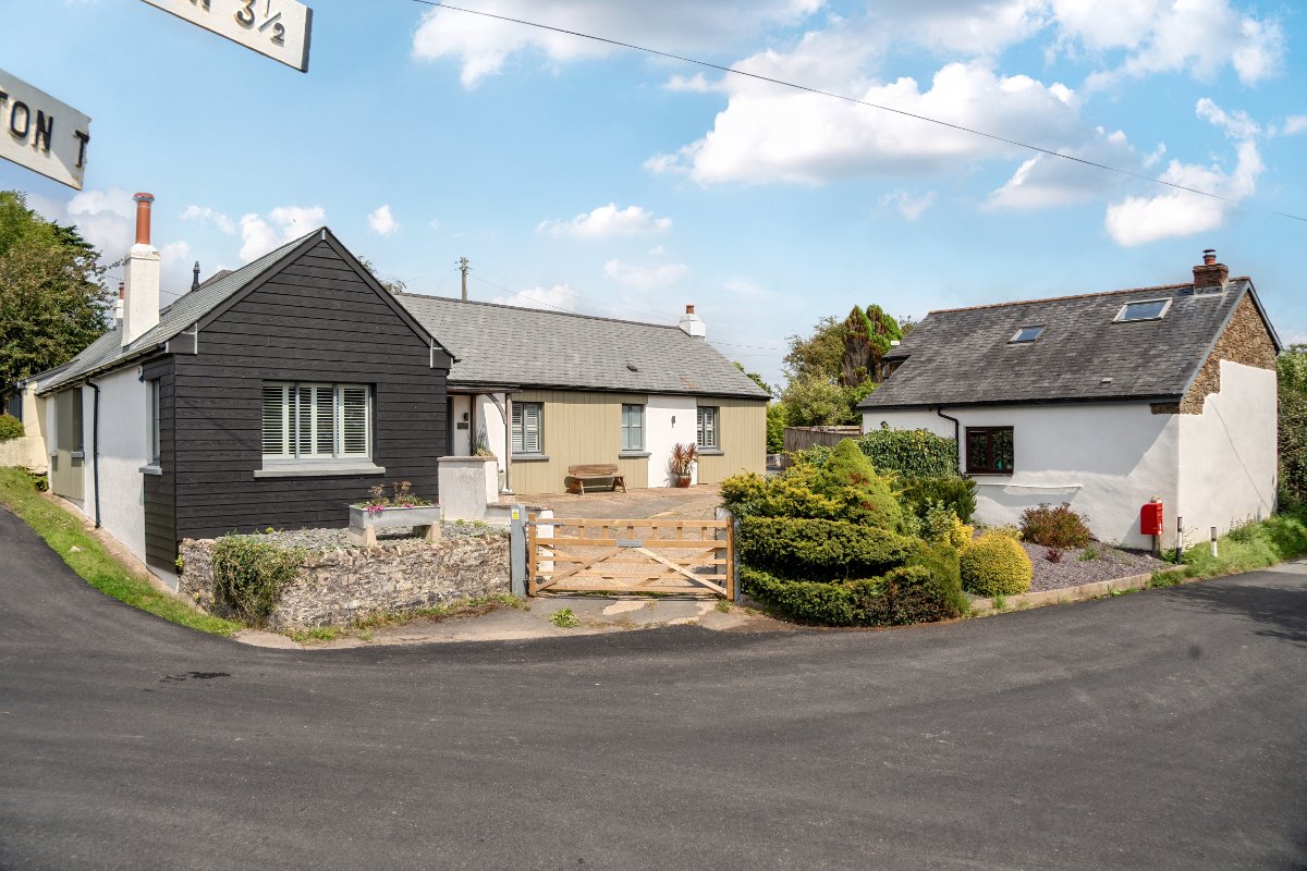  bedroom house, Gammaton, Bideford EX39 - Available