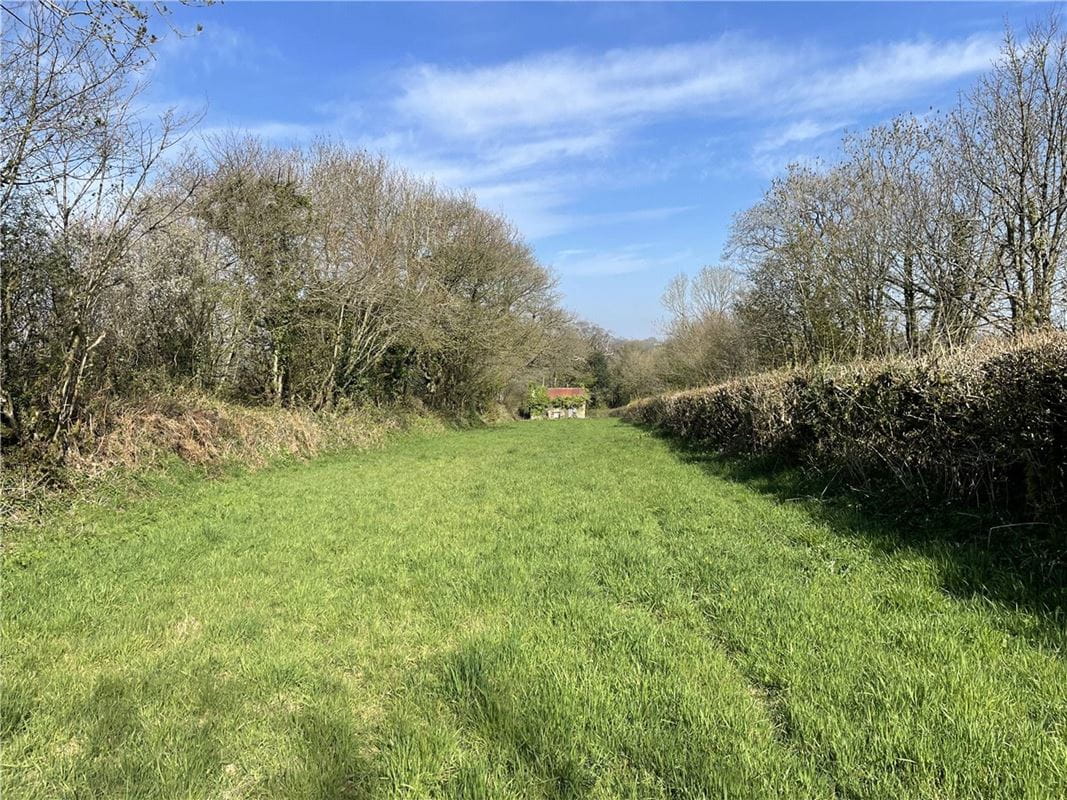  bedroom cottage, Trood's Cottage, Clayhidon EX15 - Available