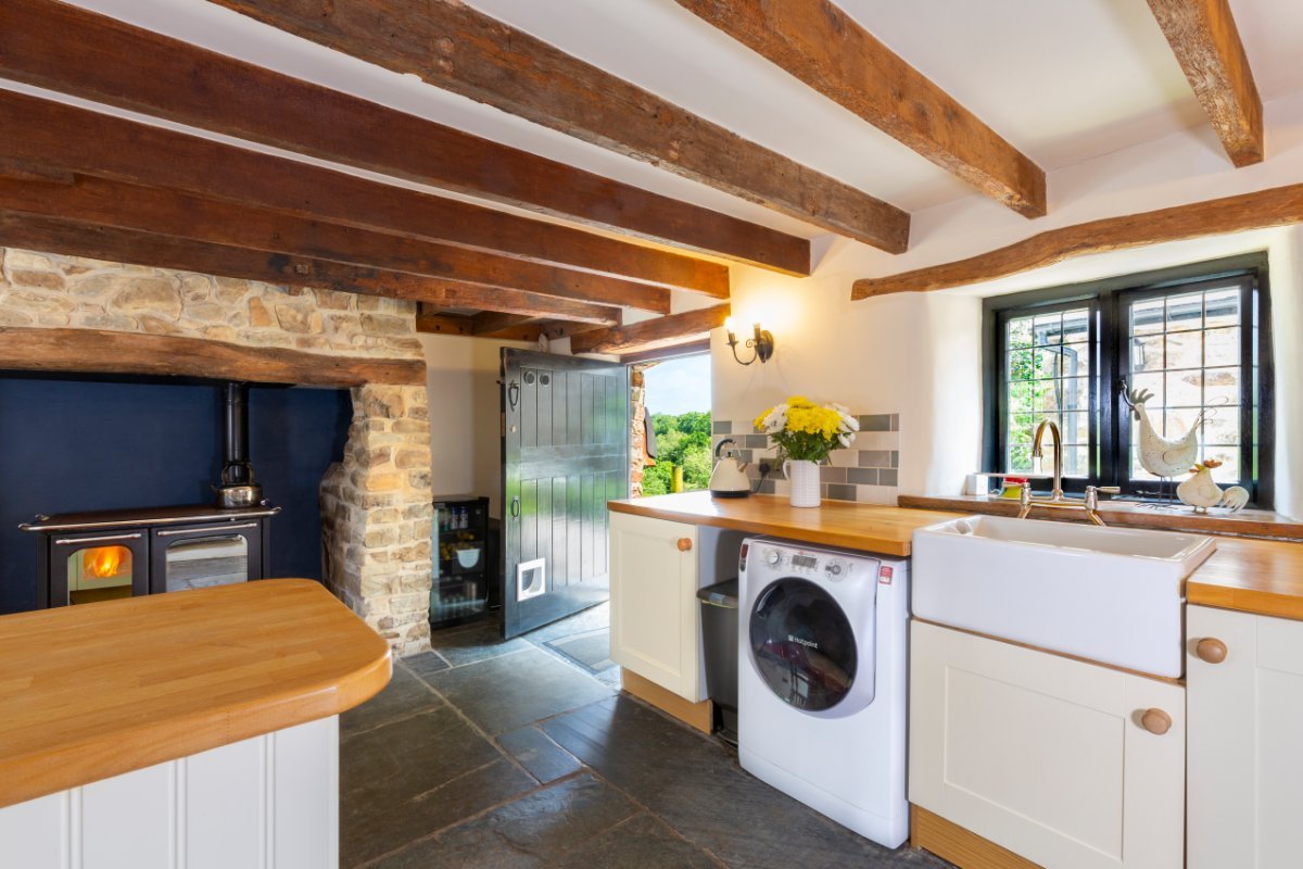 4 bedroom house, Cookbury Court, Cookbury EX22 - Available