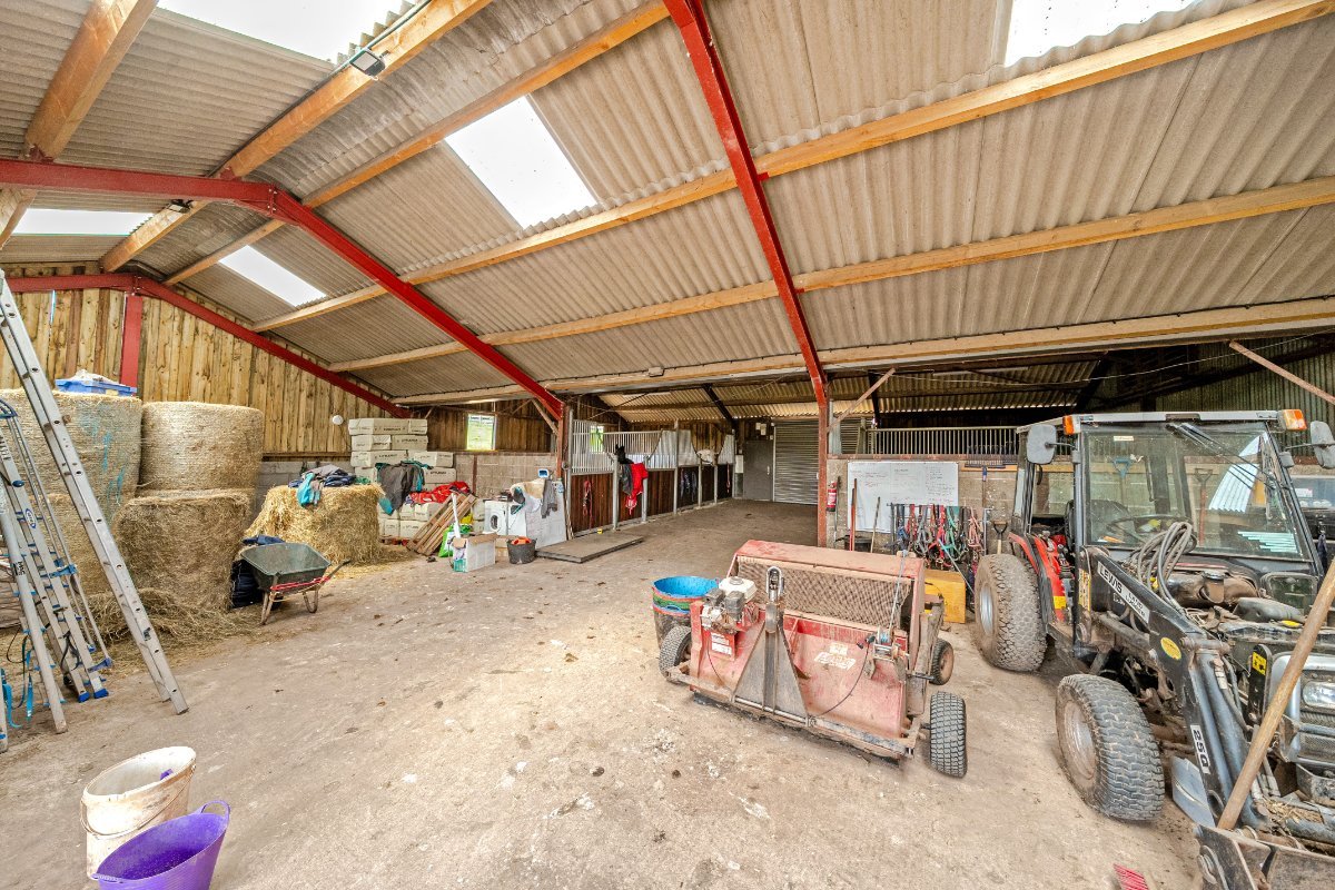 7 bedroom house, St. Weonards, Hereford HR2 - Available