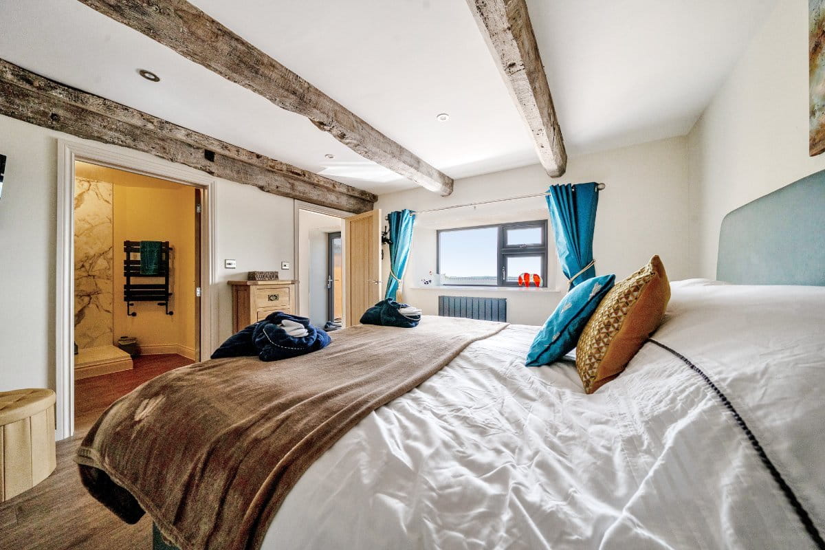 7 bedroom house, St. Weonards, Hereford HR2 - Available