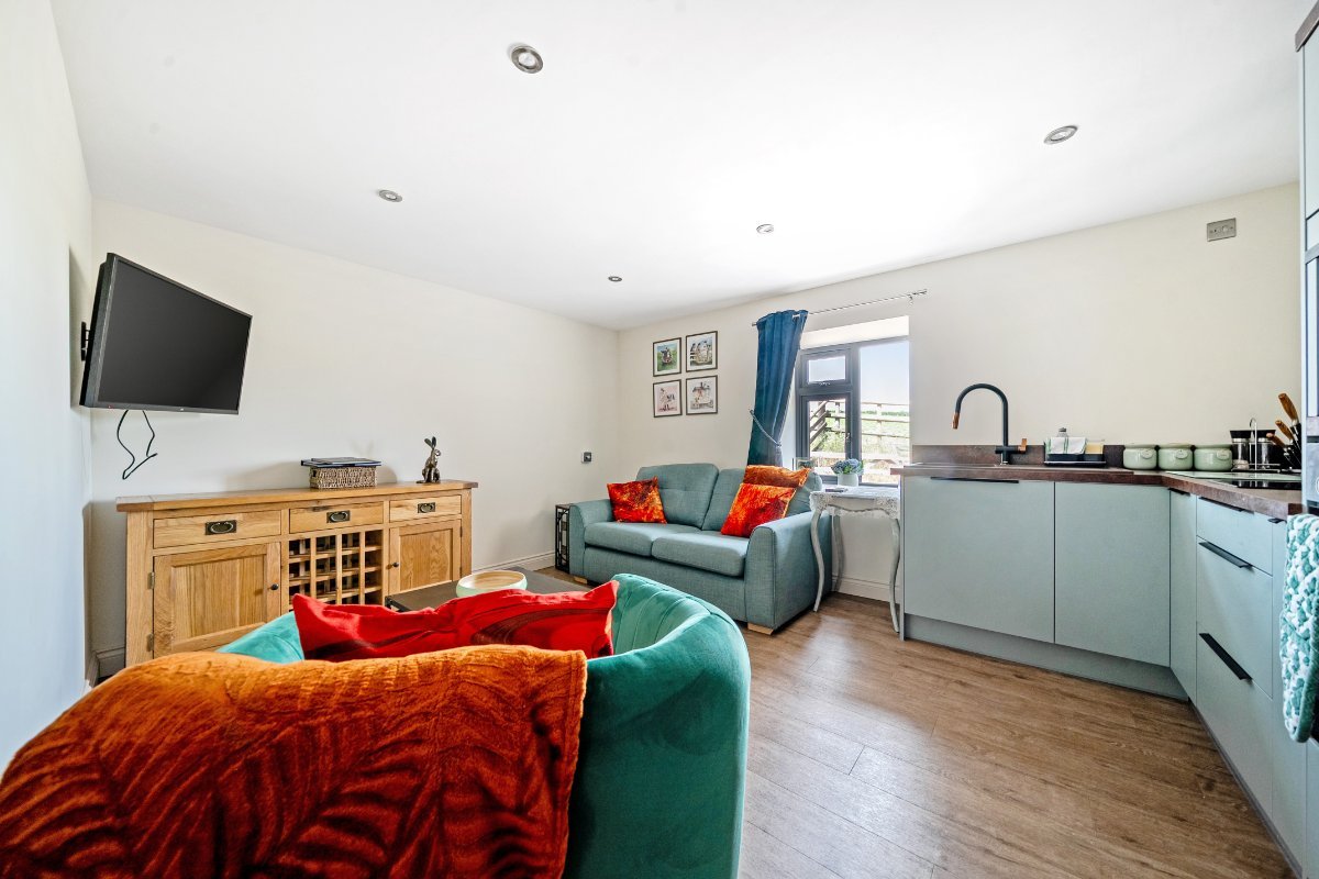 7 bedroom house, St. Weonards, Hereford HR2 - Available