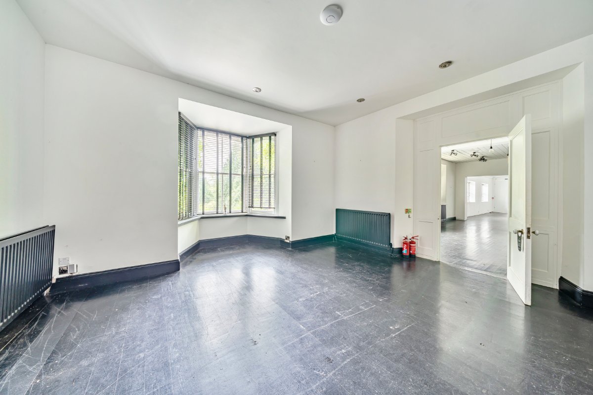 17.7 acres Country Estate, Muddiford, Barnstaple EX31 - Available