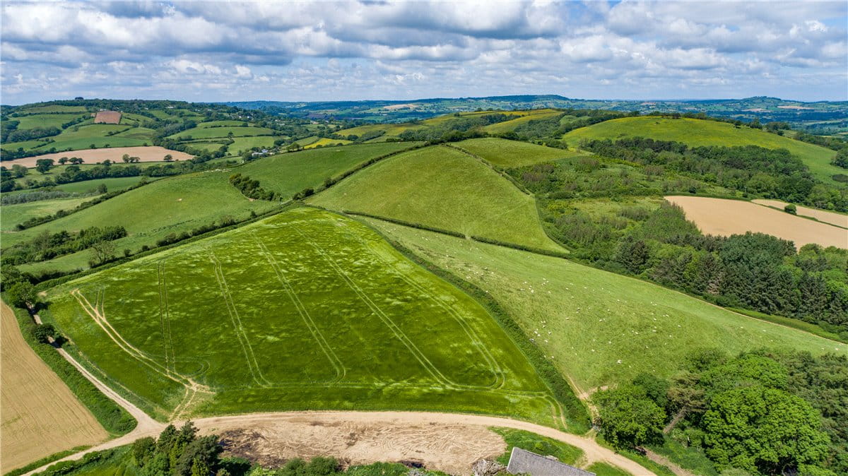 258 acres House, Symondsbury, Bridport DT6 - Available