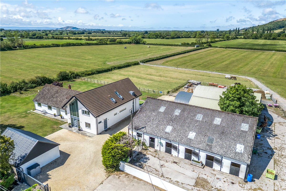 47.2 acres House, Lower Weare, Axbridge BS26 - Available