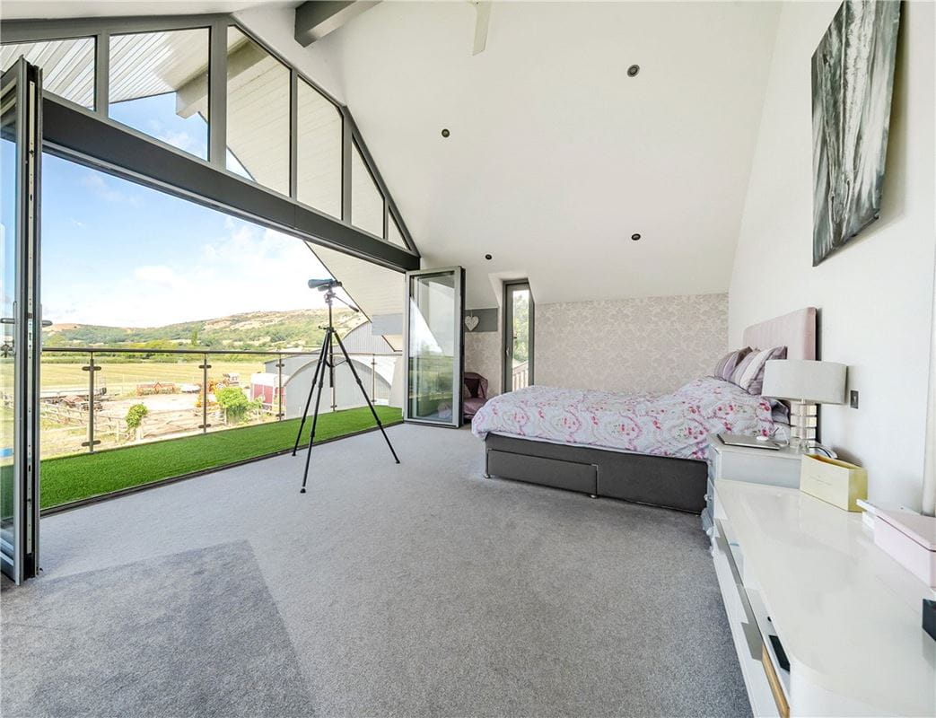 47.2 acres House, Lower Weare, Axbridge BS26 - Available