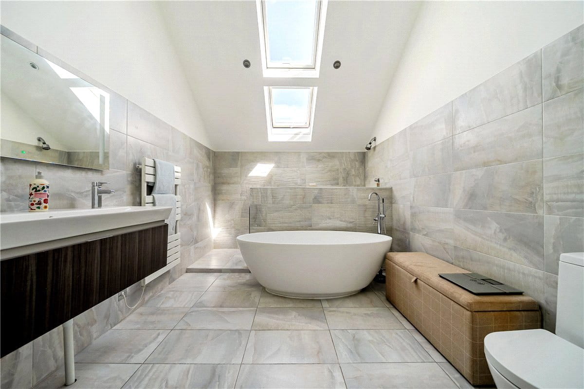 8.7 acres House, Lower Weare, Axbridge BS26 - Available