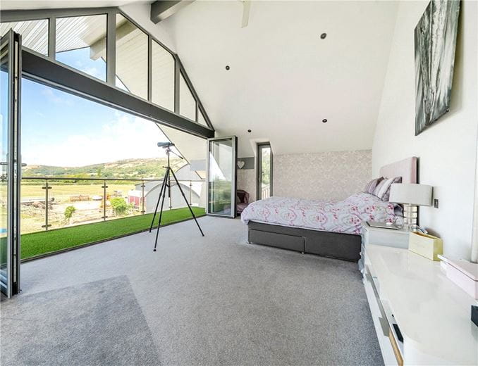 8.7 acres House, Lower Weare, Axbridge BS26 - Available