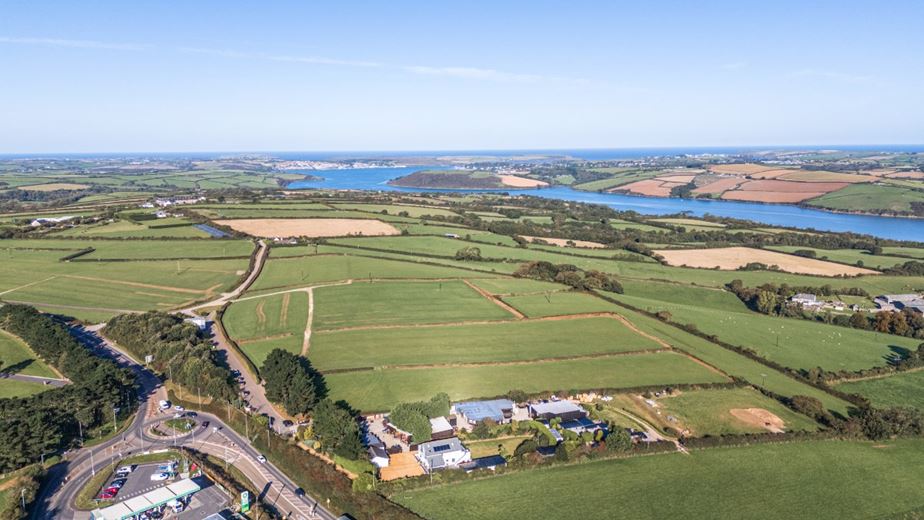 5 bedroom house, St. Breock, Wadebridge PL27 - Available