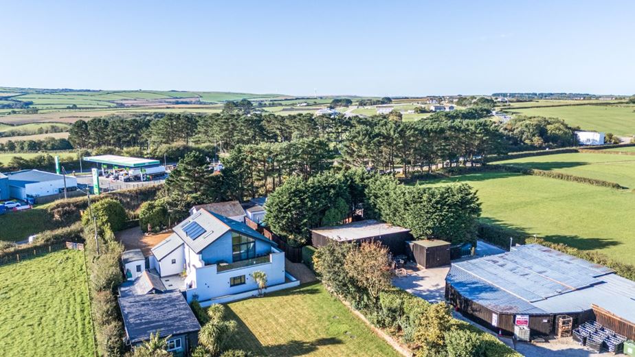 5 bedroom house, St. Breock, Wadebridge PL27 - Available