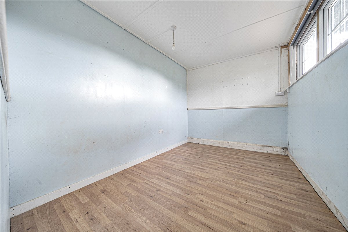  bedroom house, Thornfalcon, Taunton TA3 - Available