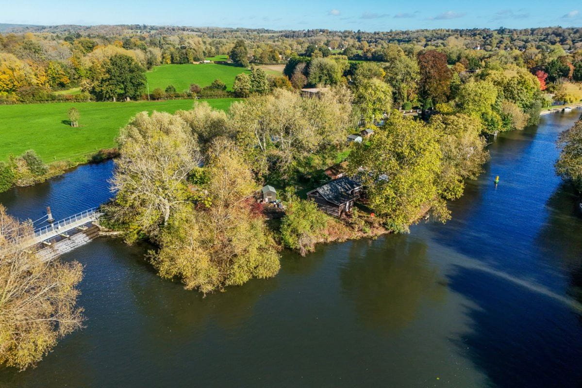  Land, Shiplake Lock, Mill Lane RG9 - Available
