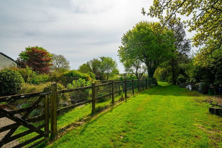 5.9 acres Farm, Pulla Cross, Truro TR4 - Sold STC