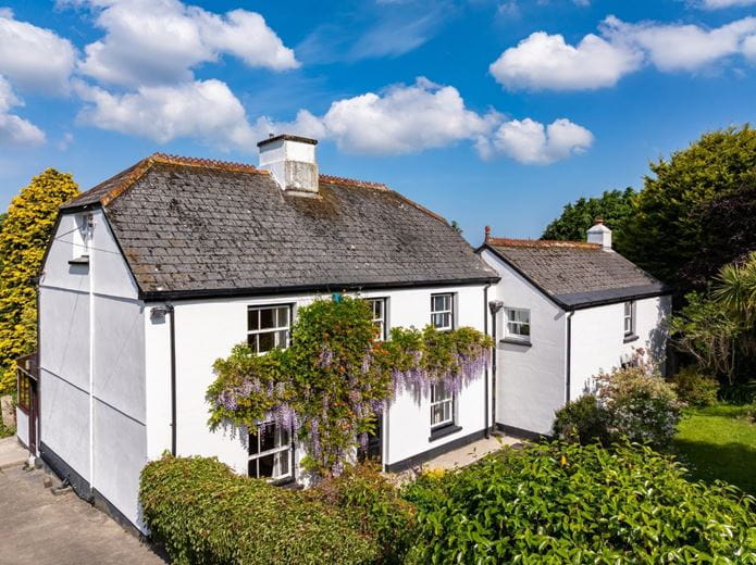 49.5 acres Farm, Tresamble, Gwennap TR16 - Available