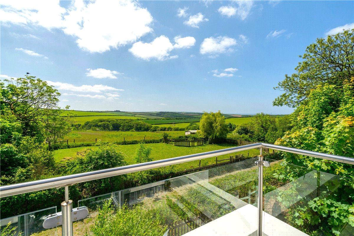 9.7 acres House, Woodford, Bude EX23 - Available