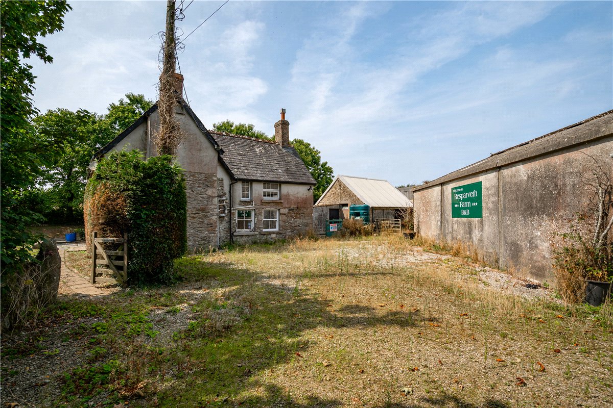 4.4 acres House, Grampound Road, Truro TR2 - Available