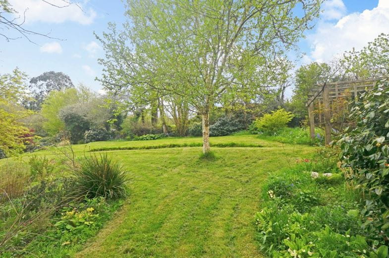 3.2 acres Farm, Hale Mills, Twelveheads TR4 - Available