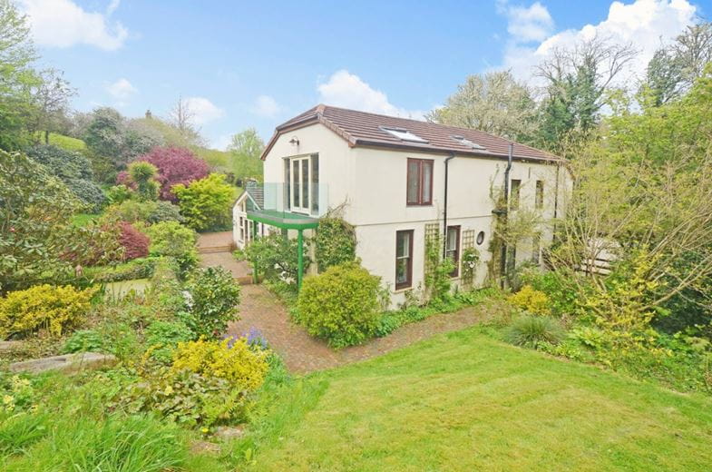 5 bedroom house, Wheal Henry, Twelveheads TR4 - Available