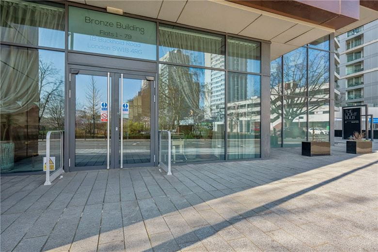 2 bedroom flat, Buckhold Road, London SW18