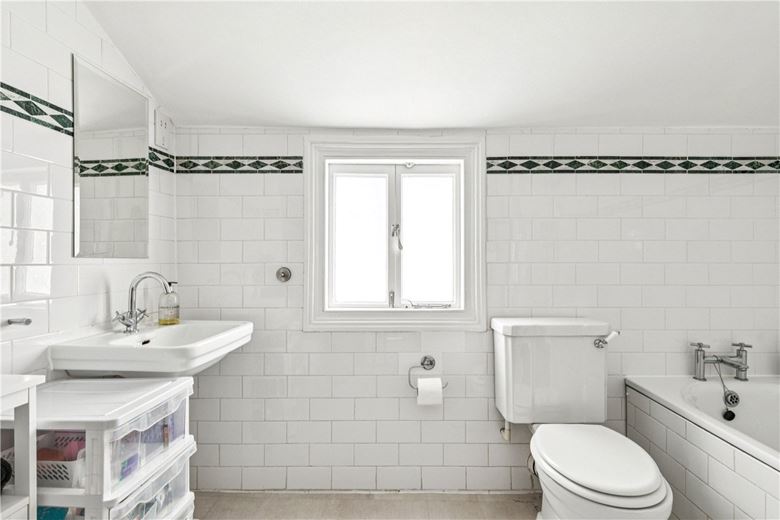 5 bedroom house, Cathles Road, London SW12 - Available