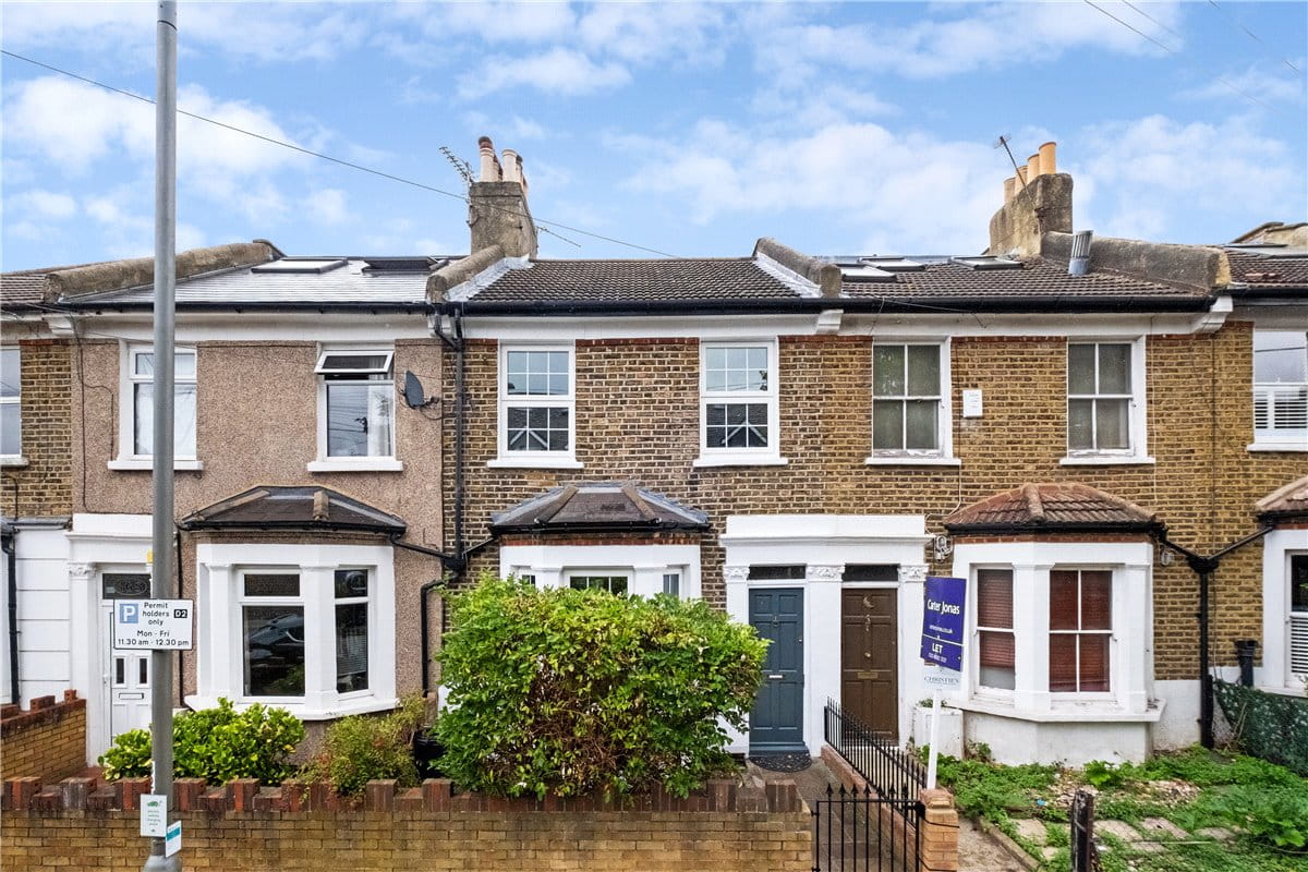 2 bedroom house, Beechcroft Road, London SW17