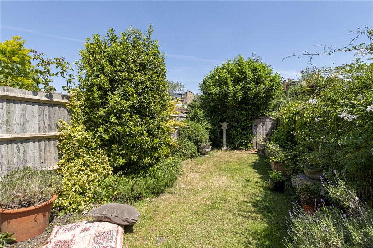 3 bedroom house, Wiseton Road, London SW17