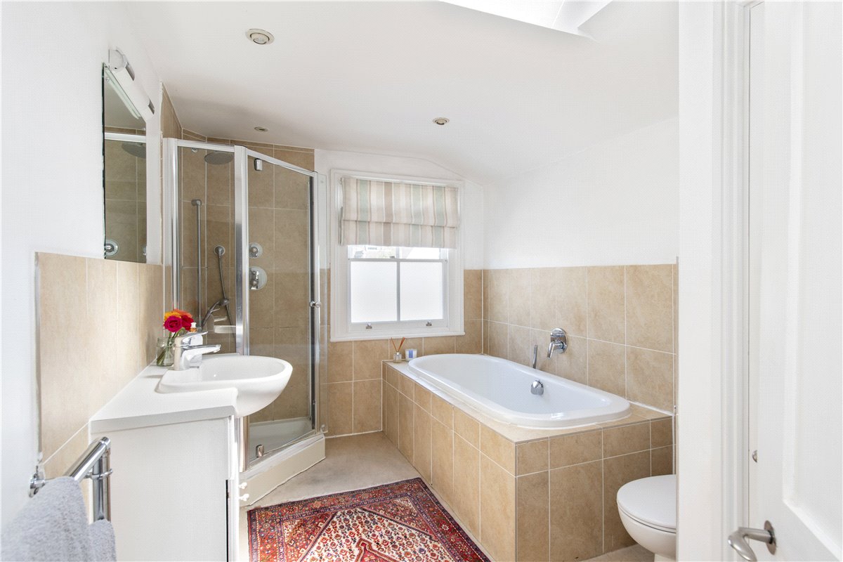 3 bedroom house, Wiseton Road, London SW17