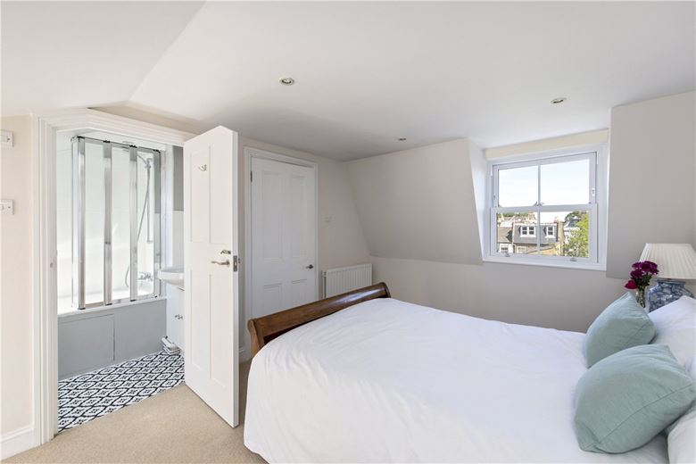3 bedroom house, Wiseton Road, London SW17