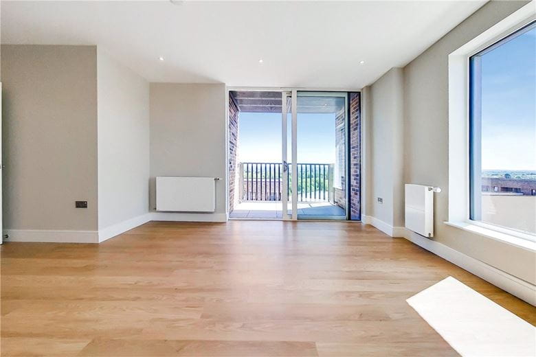 2 bedroom flat, Greyhound Parade, Wimbledon Grounds, London SW17