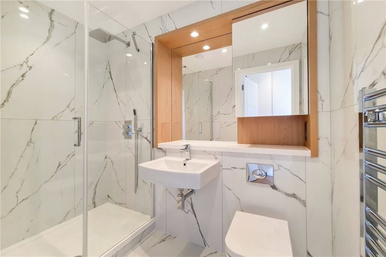 2 bedroom flat, Greyhound Parade, Wimbledon Grounds, London SW17