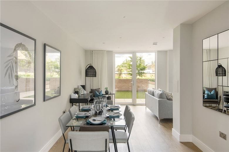 3 bedroom maisonette, Greyhound Parade, Wimbledon Grounds, London SW17 - Available