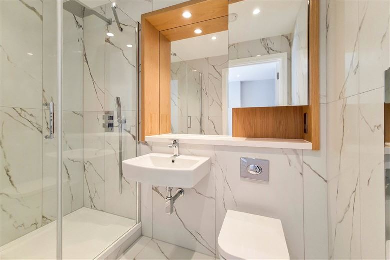 3 bedroom flat, Greyhound Parade, Wimbledon Grounds, London SW17 - Available