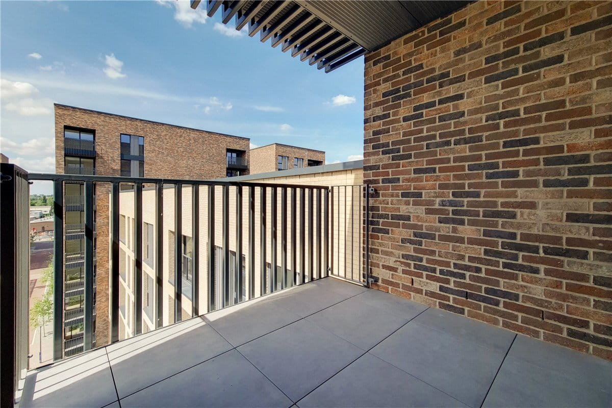 2 bedroom flat, Greyhound Parade, Wimbledon Grounds, London SW17 - Available