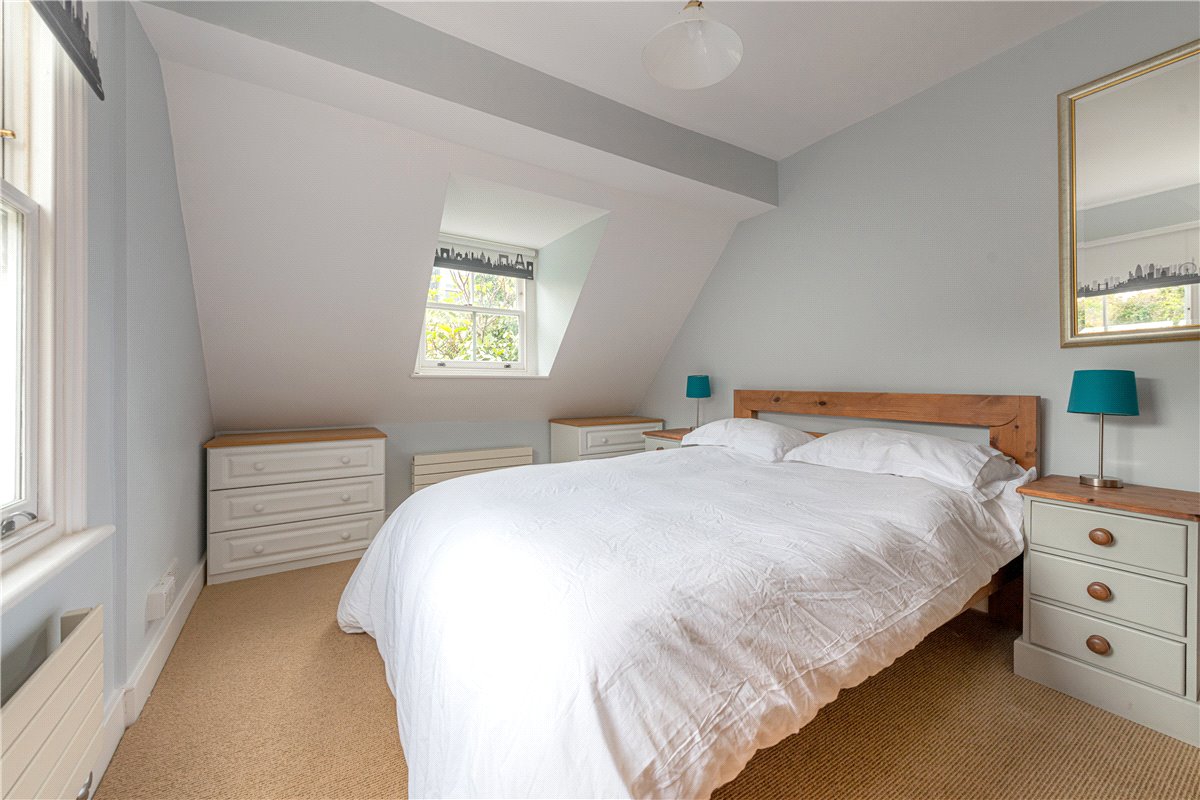 4 bedroom house, Ursula Street, London SW11 - Under Offer