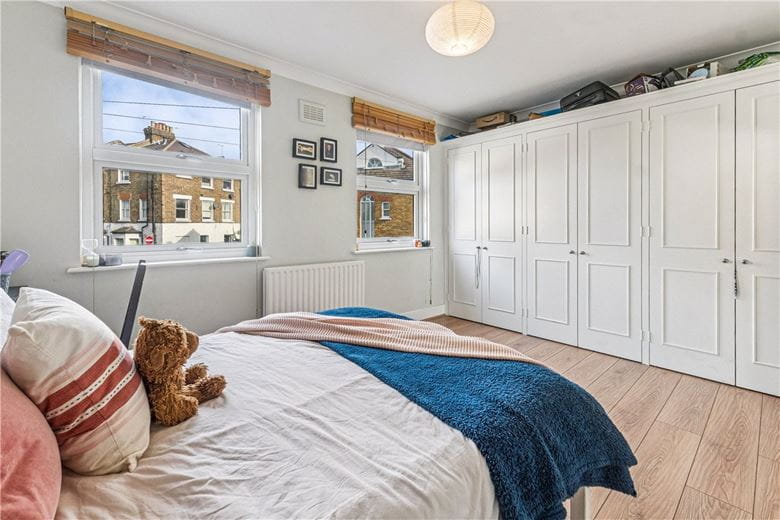 3 bedroom house, Abercrombie Street, London SW11