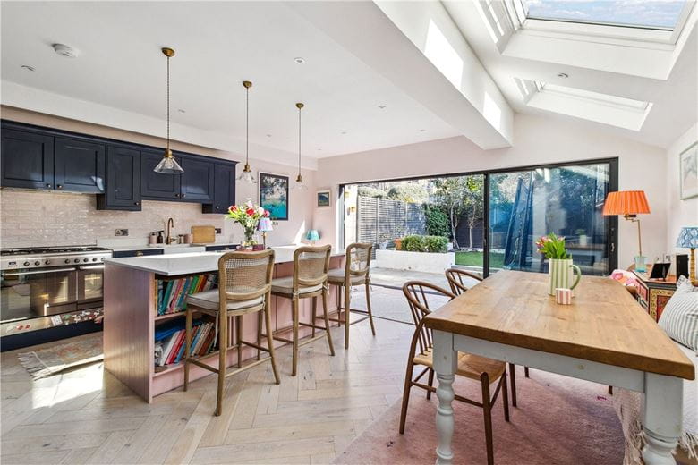 5 bedroom house, Brodrick Road, London SW17 - Available