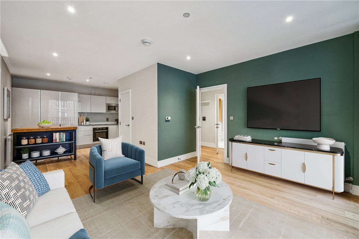 2 bedroom flat, Wimbledon Grounds, London SW17 - Let Agreed