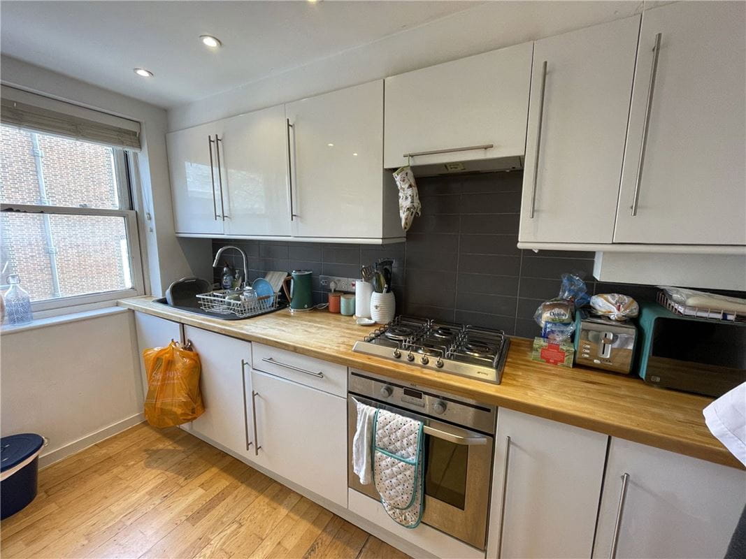 1 bedroom flat, Sussex Street, Winchester SO23 - Let Agreed