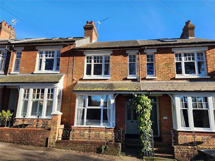 3 bedroom house, Owens Road, Winchester SO22