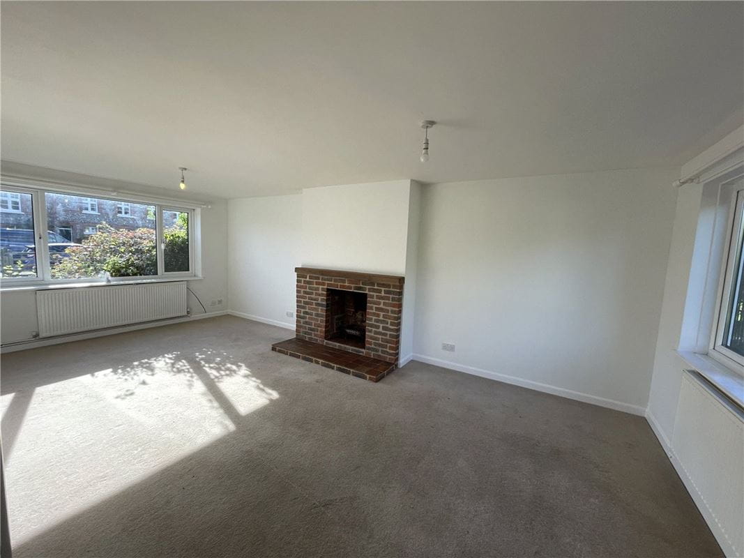 3 bedroom house, Stoke Charity Road, Kings Worthy SO21