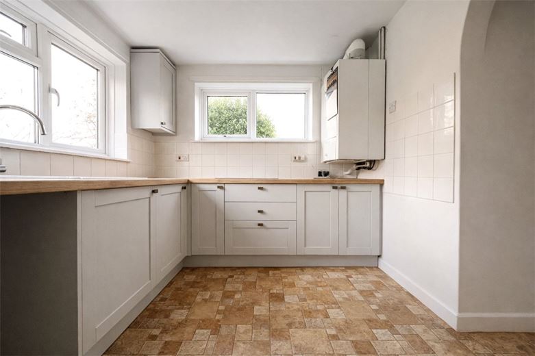 3 bedroom house, Stoke Charity Road, Kings Worthy SO21 - Available