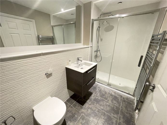 2 bedroom flat, St Cross Road, Winchester SO23 - Available