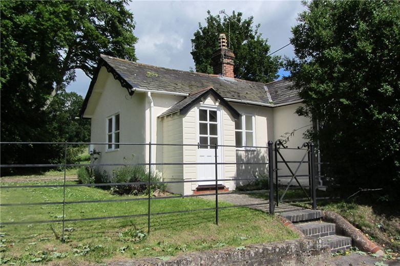 2 bedroom bungalow, Northbrook, Micheldever SO21 - Let Agreed
