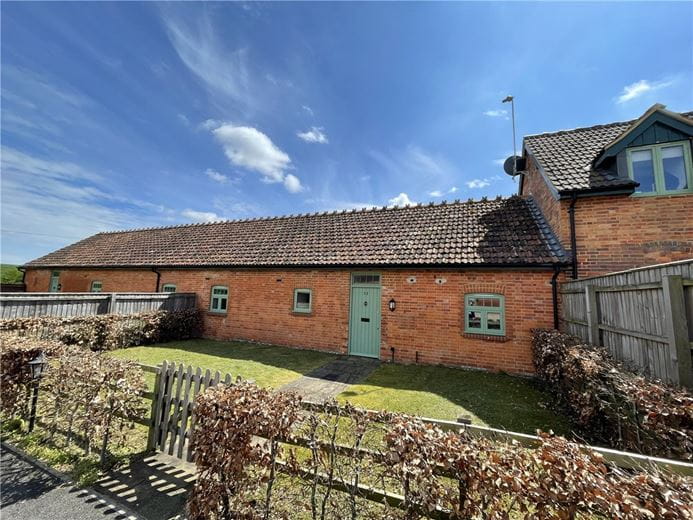 2 bedroom cottage, Tidworth Road, Great Shoddesden SP11