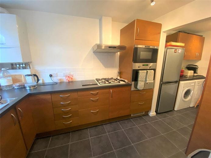 2 bedroom flat, Lantern Court, Christchurch Road SO23