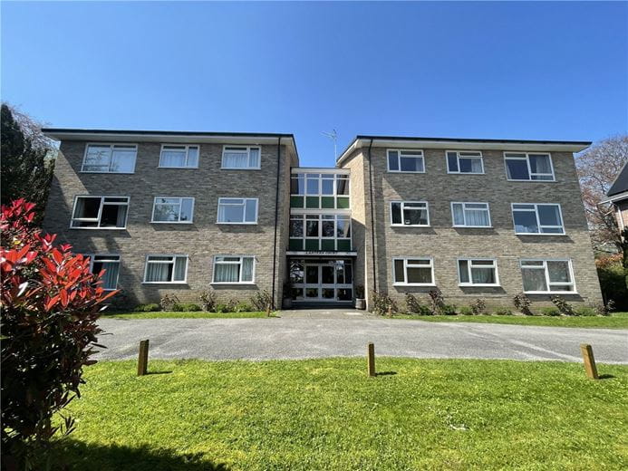 2 bedroom flat, Lantern Court, Christchurch Road SO23