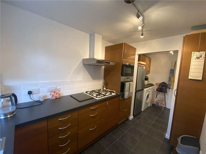 2 bedroom flat, Lantern Court, Christchurch Road SO23