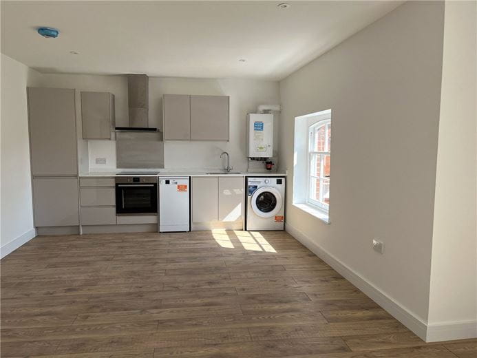 1 bedroom flat, Westgate Chambers, Staple Gardens SO23 - Available
