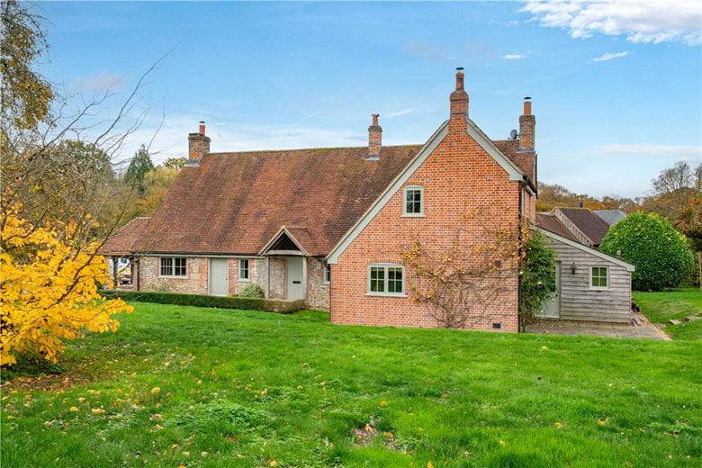 4 bedroom house, North Park Farm, Little Somborne SO20 - Let Agreed