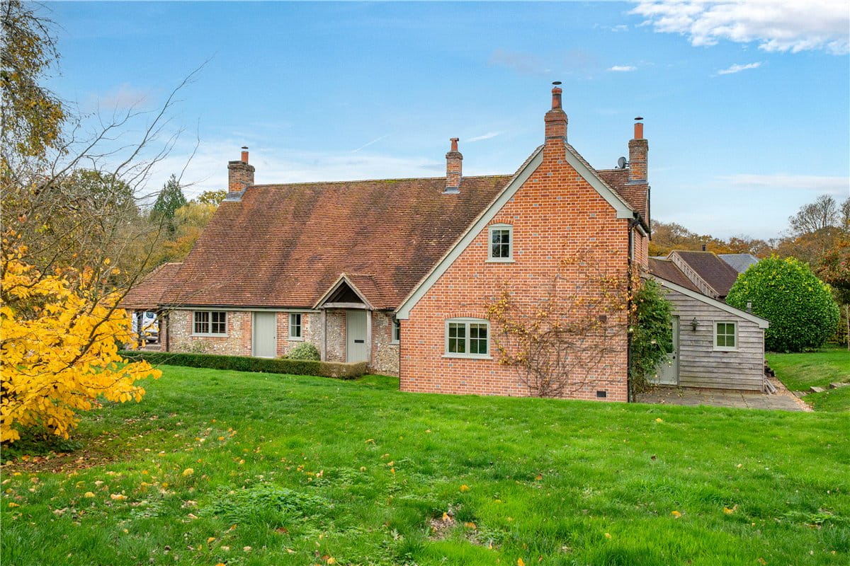 4 bedroom house, North Park Farm, Little Somborne SO20 - Let Agreed